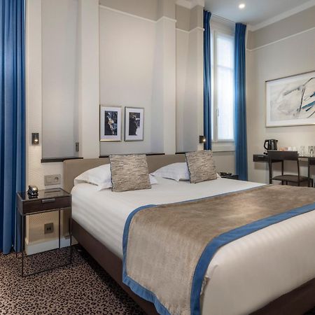 Hotel Du Bois Champs-Elysees Париж Екстериор снимка