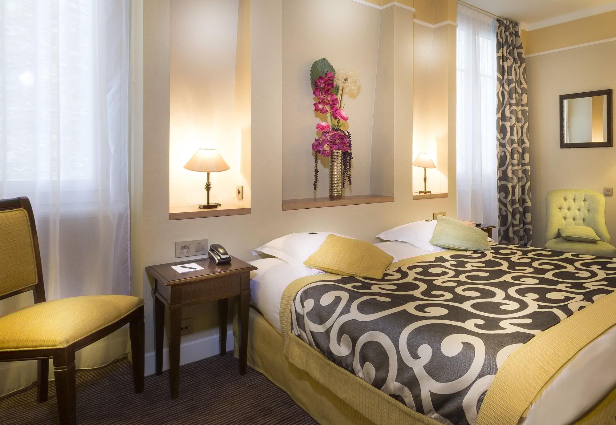 Hotel Du Bois Champs-Elysees Париж Екстериор снимка